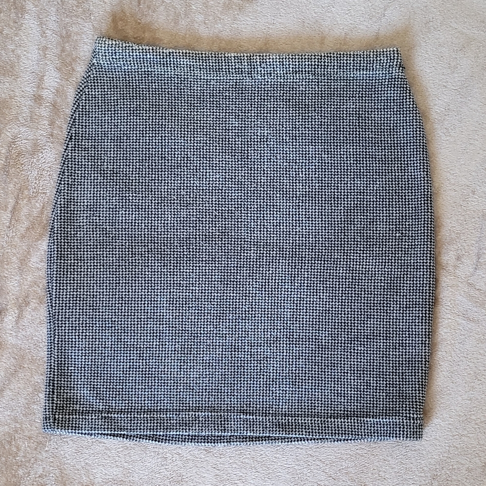 Sostanza skirt size L